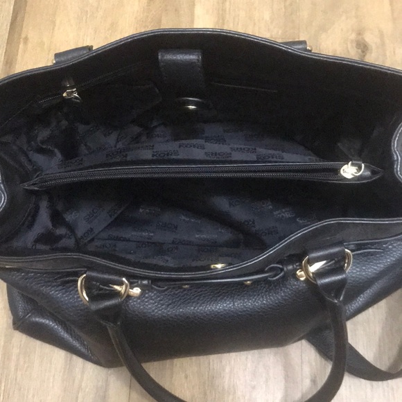 Michael Kors Black leather purse - Picture 6 of 6